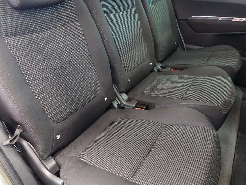 Peugeot 5008 1.6HDI 