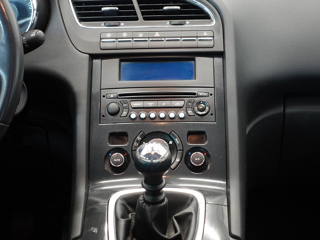Peugeot 5008 1.6HDI 
