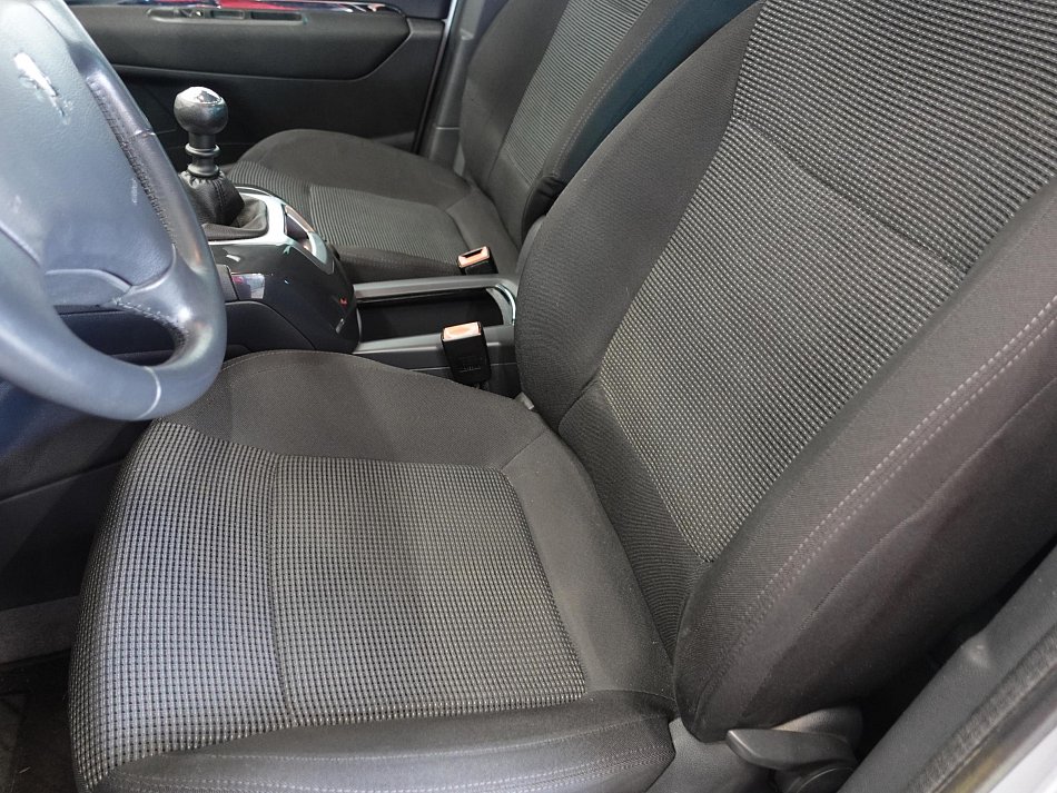 Peugeot 5008 1.6HDI 