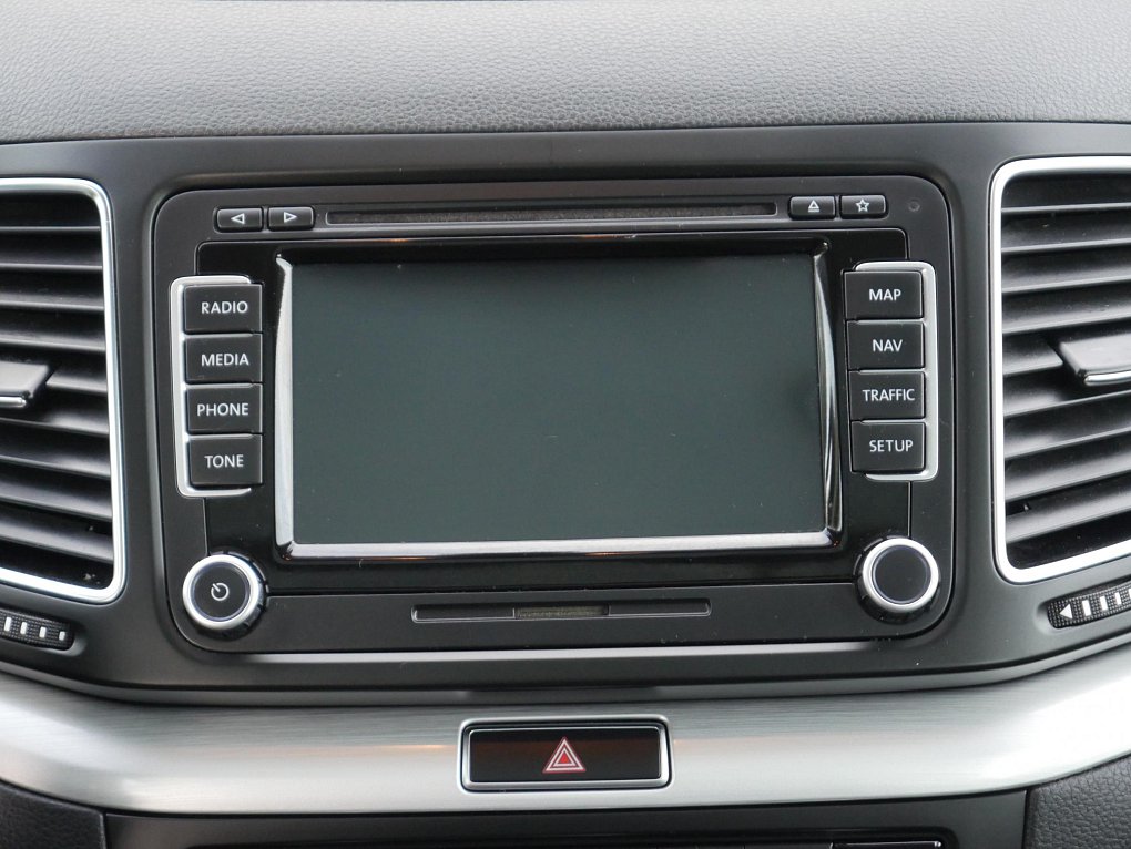 Volkswagen Sharan 2.0 TDi 