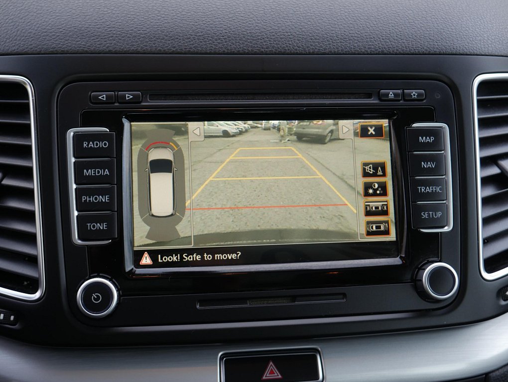 Volkswagen Sharan 2.0 TDi 