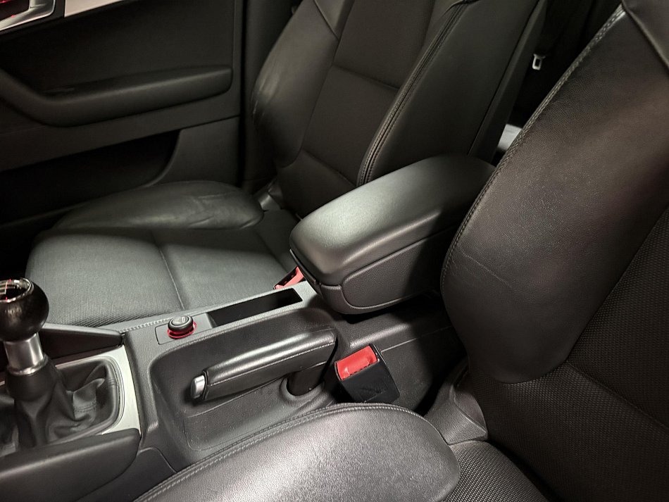 Audi A3 1.6 FSi S-line