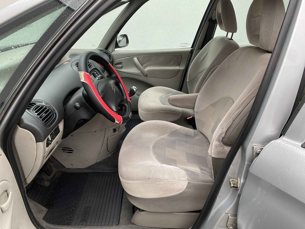 Citroën Xsara Picasso 1.8i 