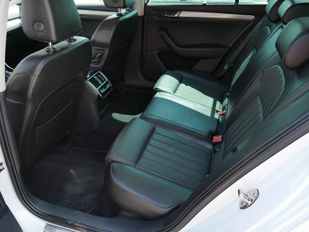 Škoda Superb III 1.6TDi Style