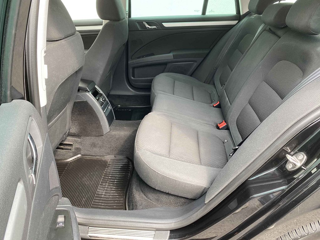 Škoda Superb II 2.0 TDi Ambition