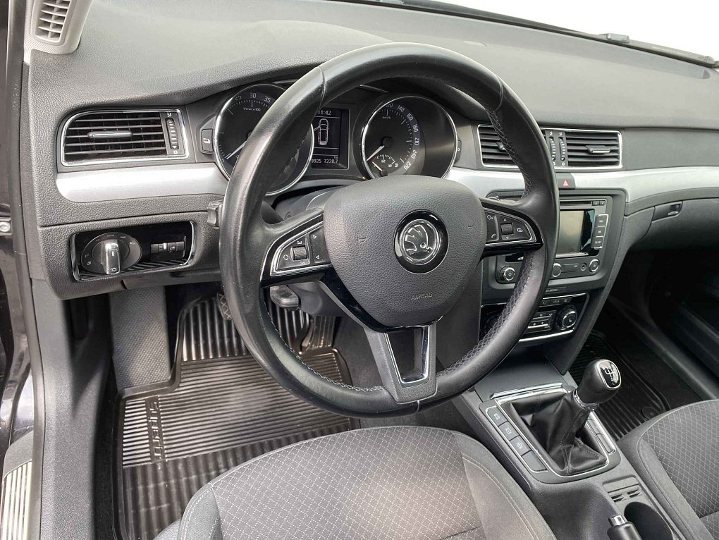 Škoda Superb II 2.0 TDi Ambition