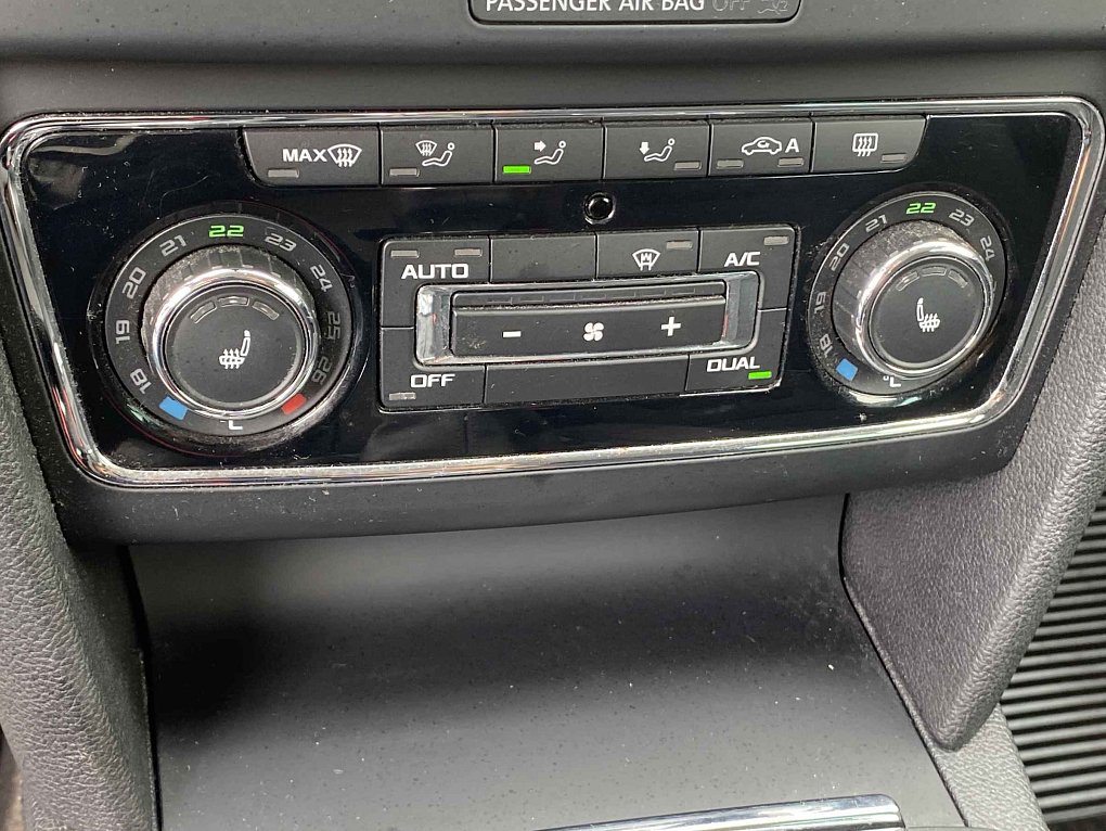 Škoda Superb II 2.0 TDi Ambition