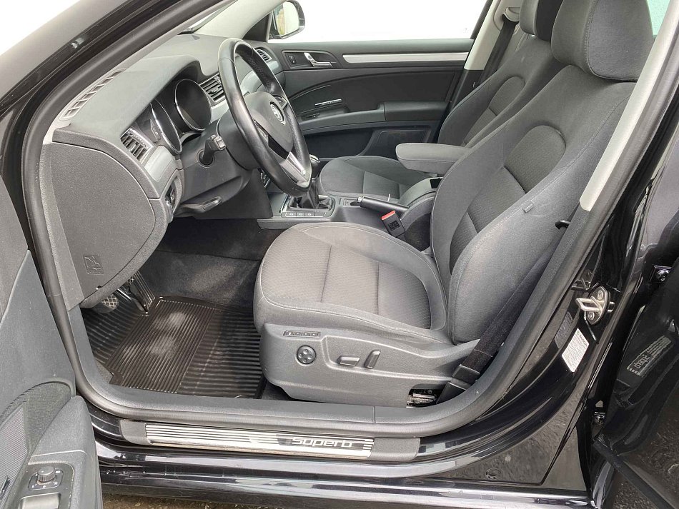 Škoda Superb II 2.0 TDi Ambition