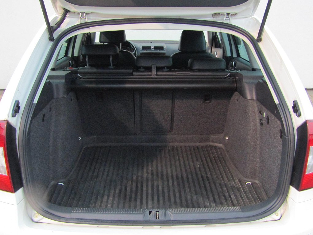 Škoda Octavia II 2.0 TDi Elegance