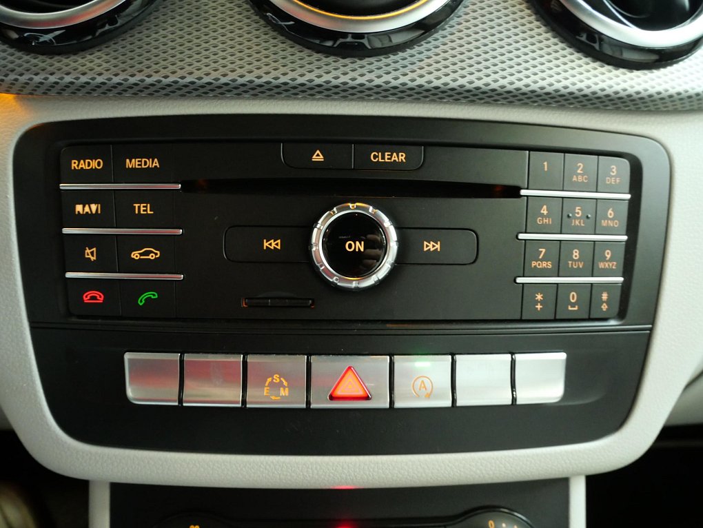 Mercedes-Benz Třída B 2.2 CDi  4Matic B200