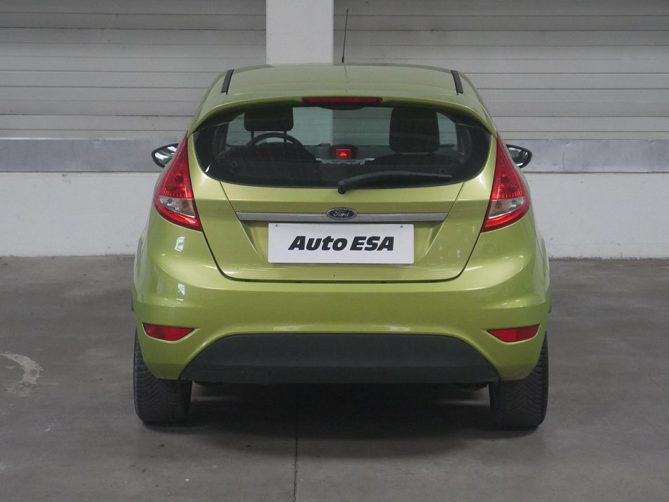 Ford Fiesta 1.6i Titanium