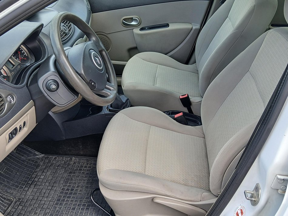 Renault Clio 1.2i 