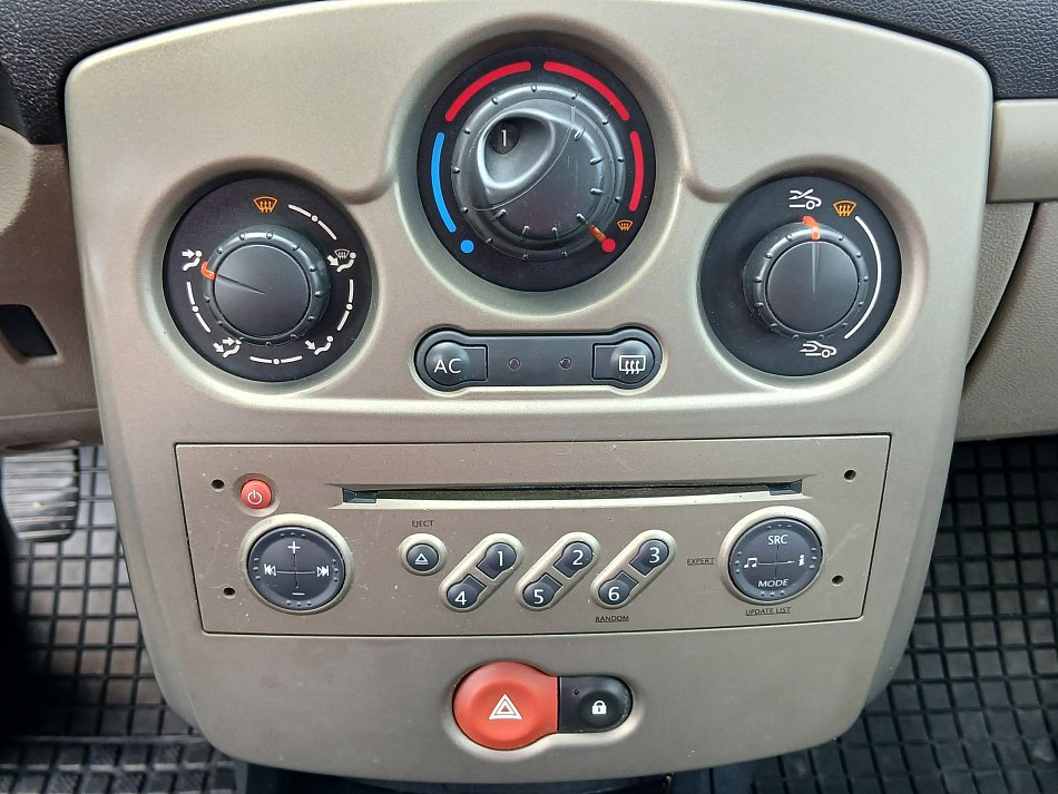 Renault Clio 1.2i 
