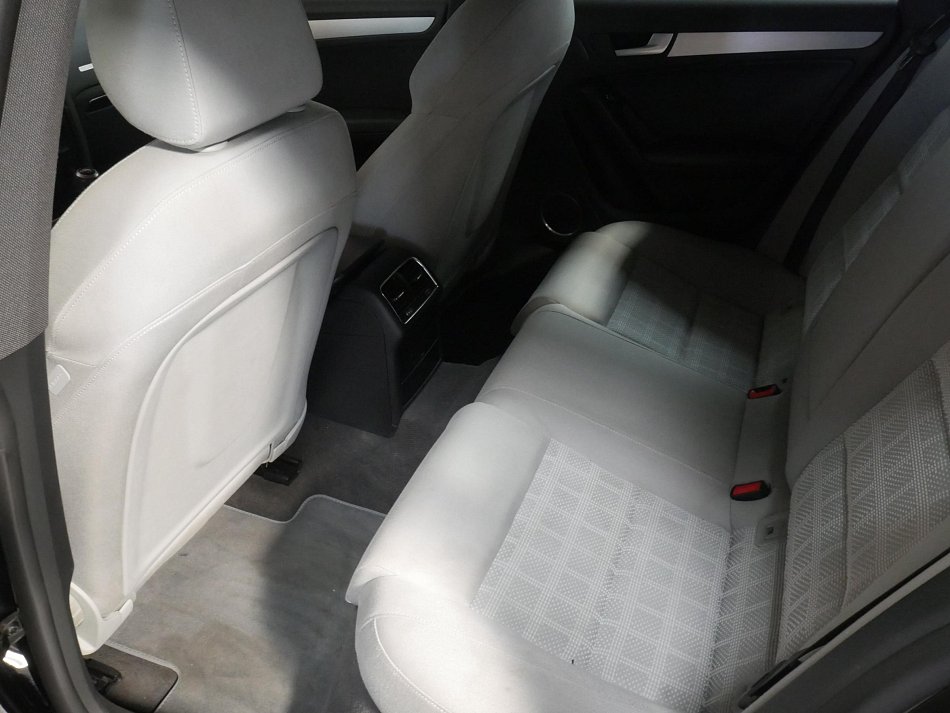 Audi A5 2.0TDi  quattro