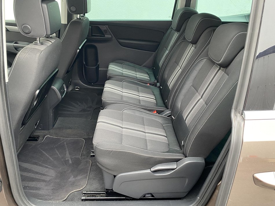 Volkswagen Sharan 2.0 TDi Match