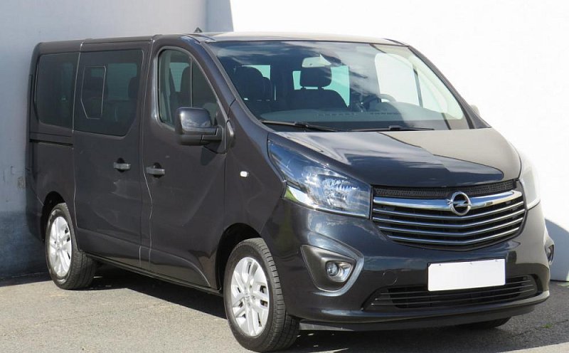 Opel Vivaro 1.6CDTi  L2 5míst