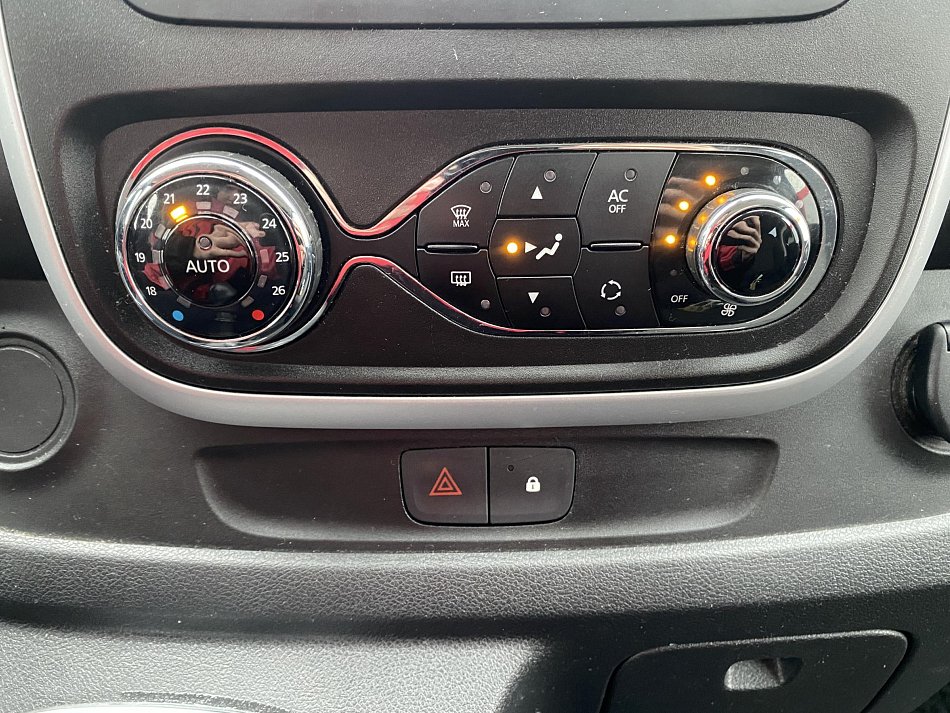 Opel Vivaro 1.6CDTi  L2 5míst