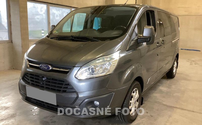 Ford Transit Custom 2.2TDCi Limited L2 5míst