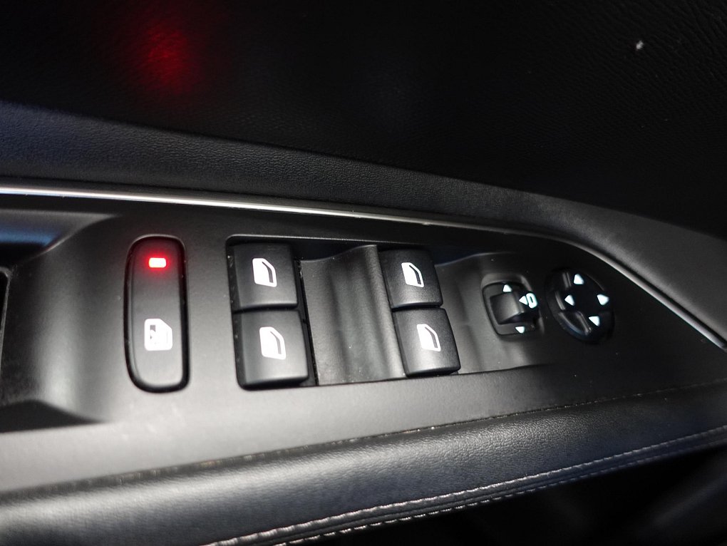 Peugeot 3008 1.2PT Allure