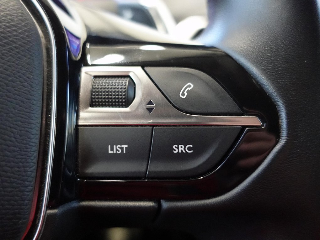 Peugeot 3008 1.2PT Allure