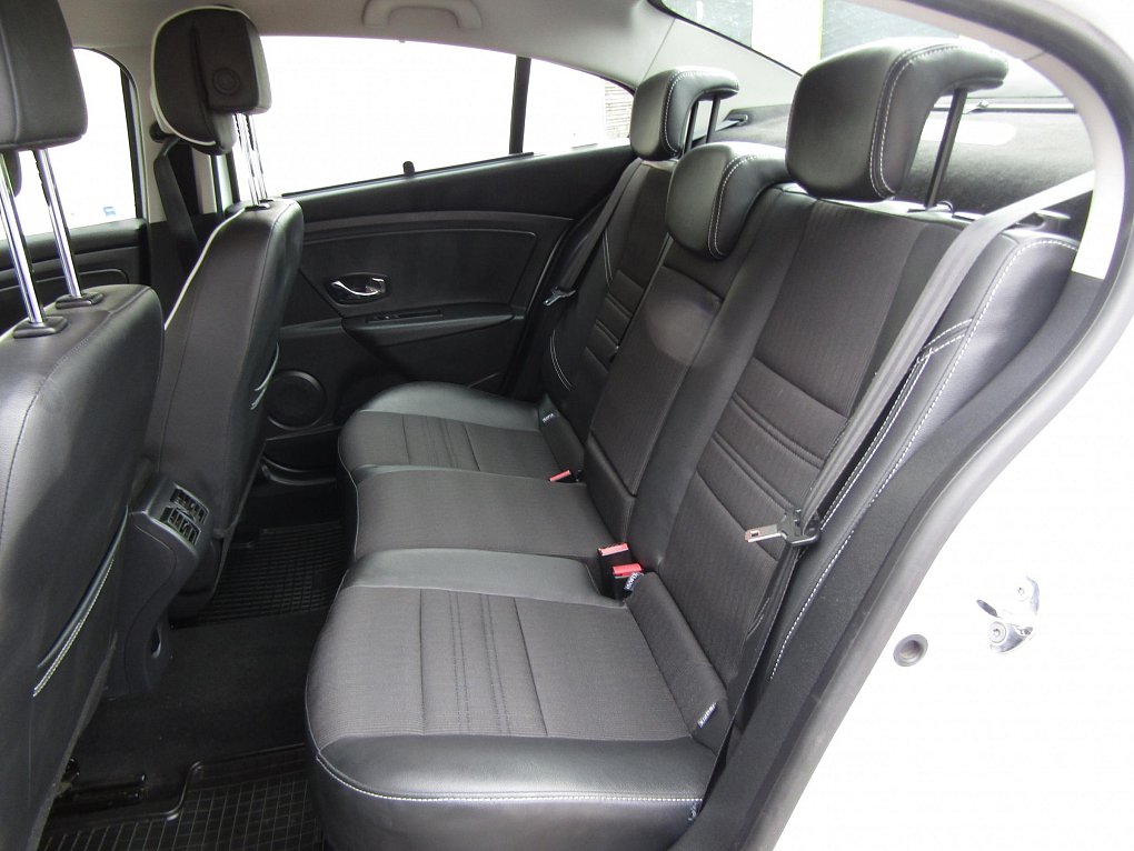 Renault Fluence 1.6 i 16V 