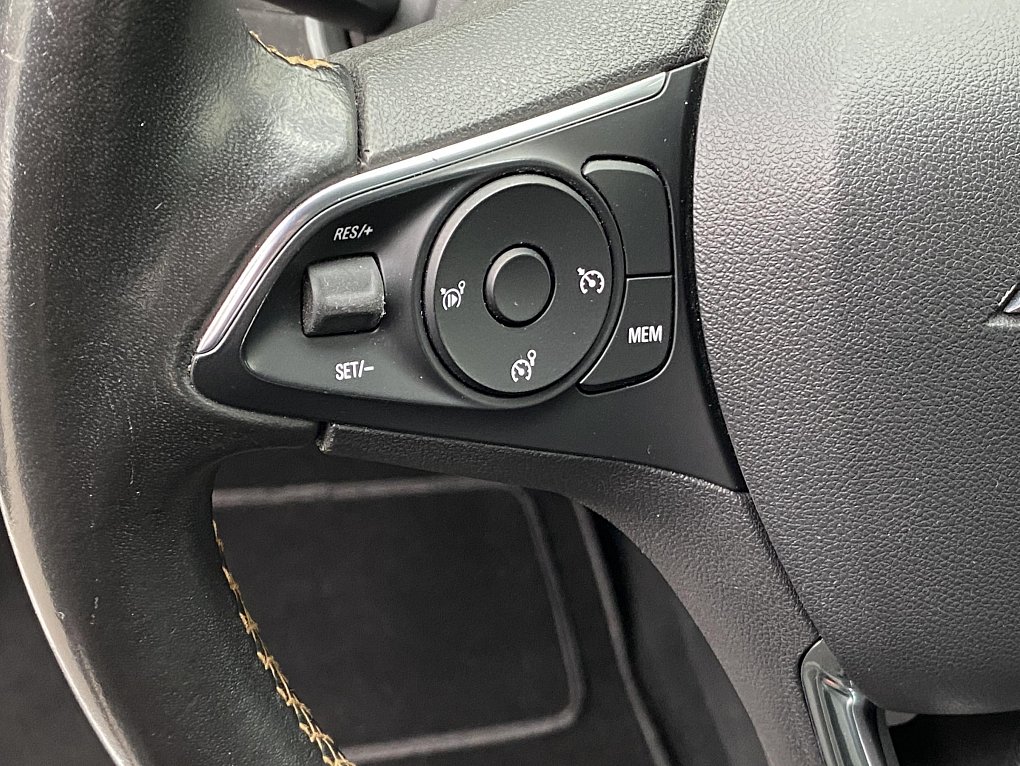 Opel Crossland X 1.2 PT Innovation