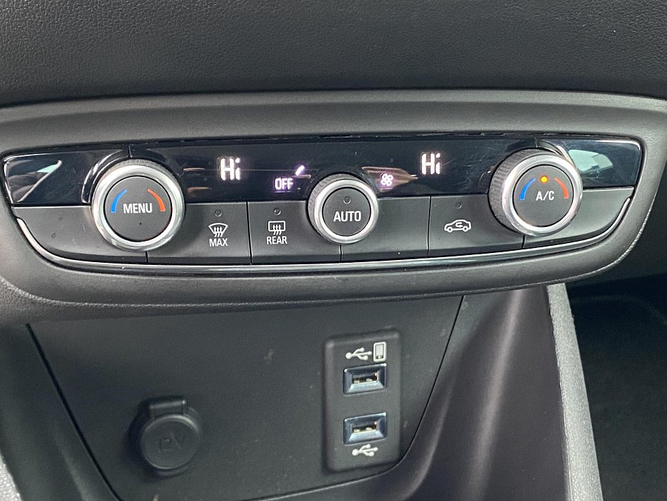 Opel Crossland X 1.2 PT Innovation