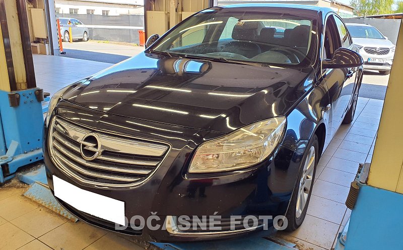 Opel Insignia 2.0 D 