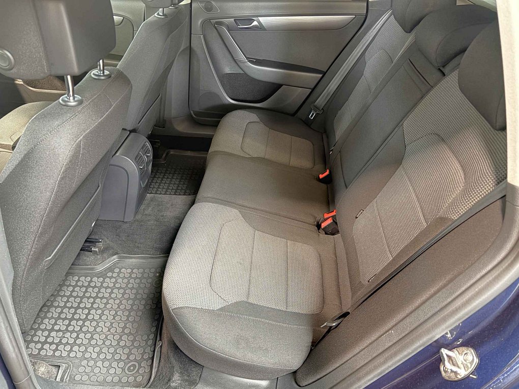 Volkswagen Passat 1.6 TDI 