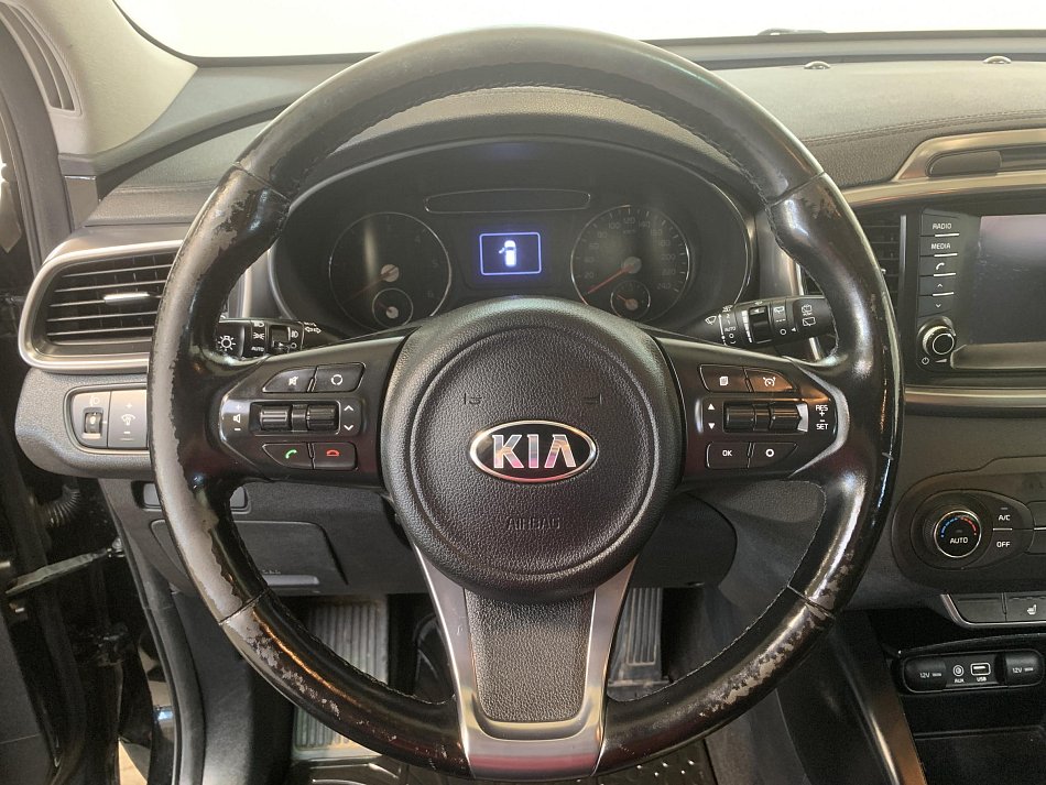 Kia Sorento 2.2 CRDi  2WD