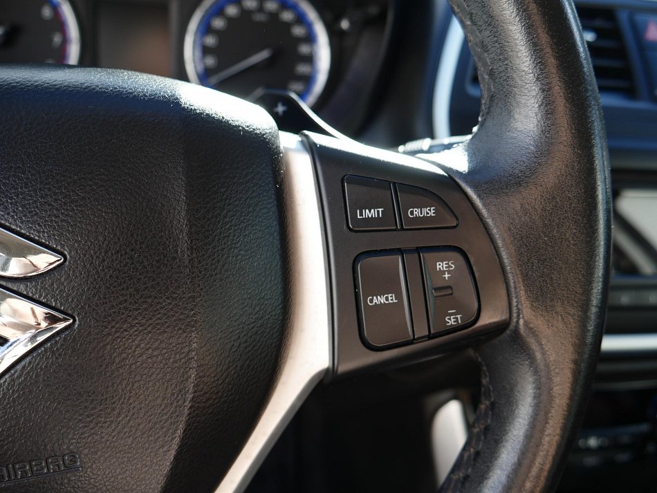 Suzuki S-Cross 1.6 VVT  4x4