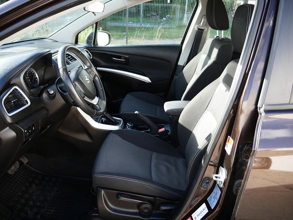 Suzuki S-Cross 1.6 VVT  4x4