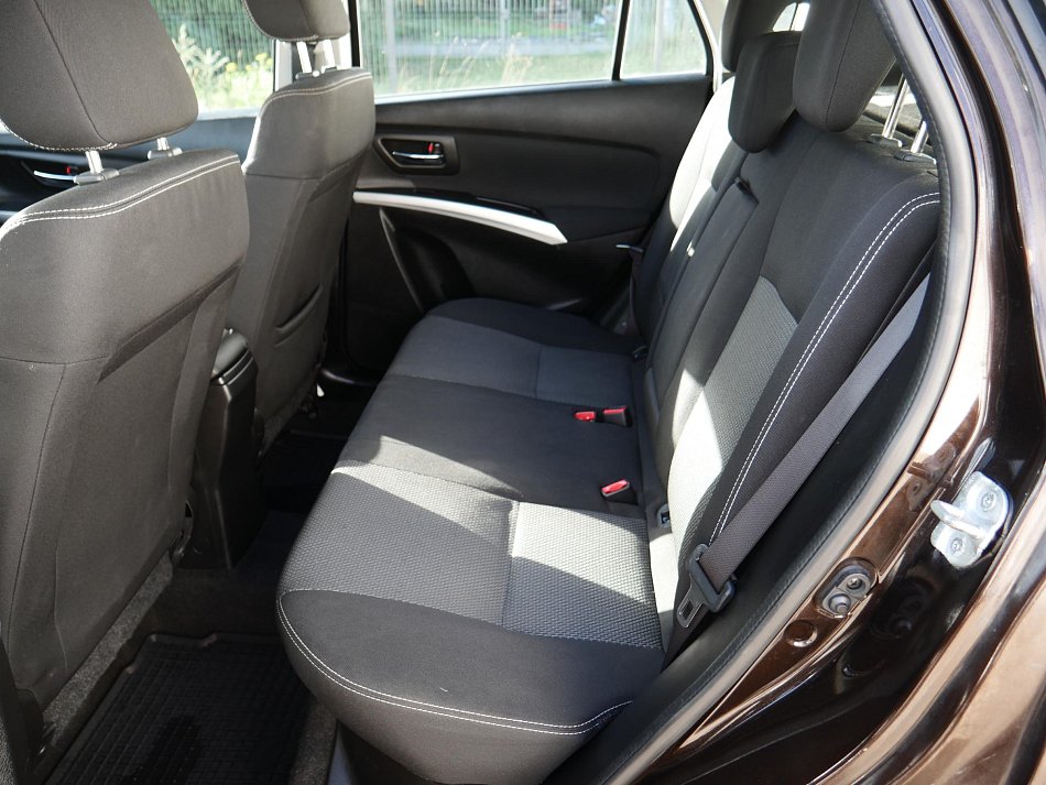 Suzuki S-Cross 1.6 VVT  4x4