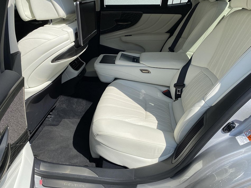 Lexus LS500H 3.5  4WD