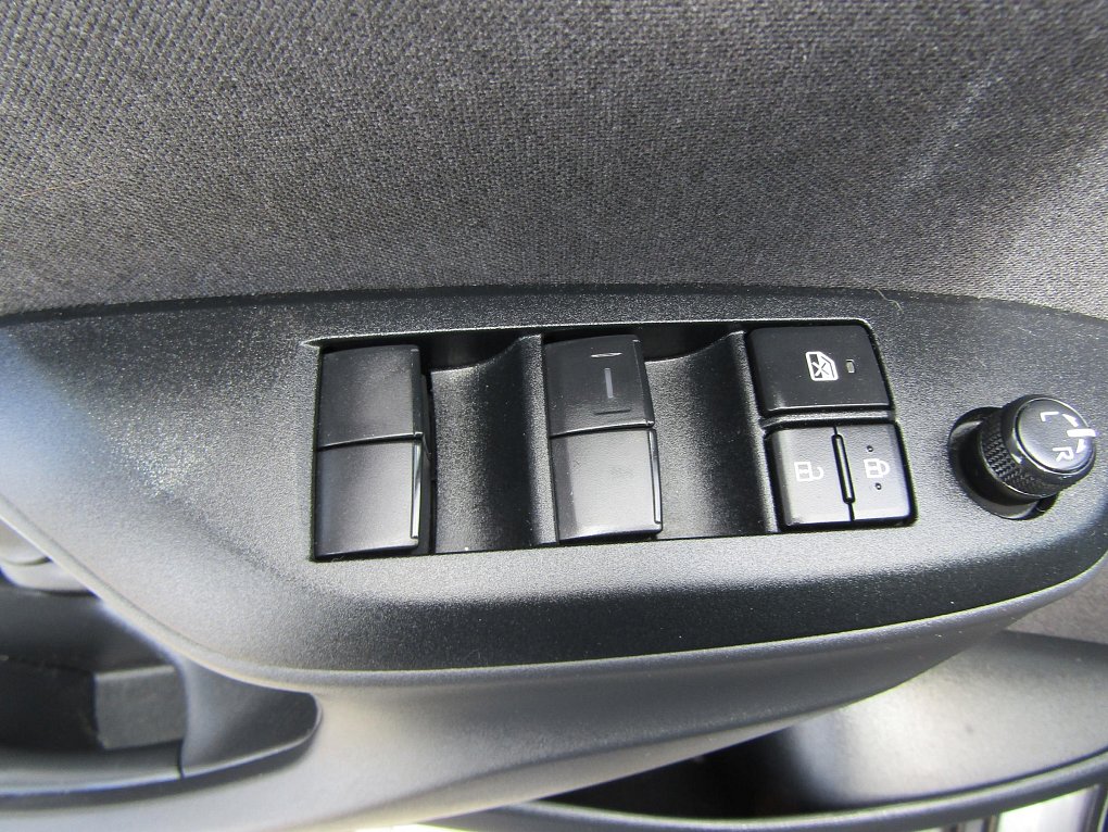 Mazda 2 1.5 VVFi  hybrid