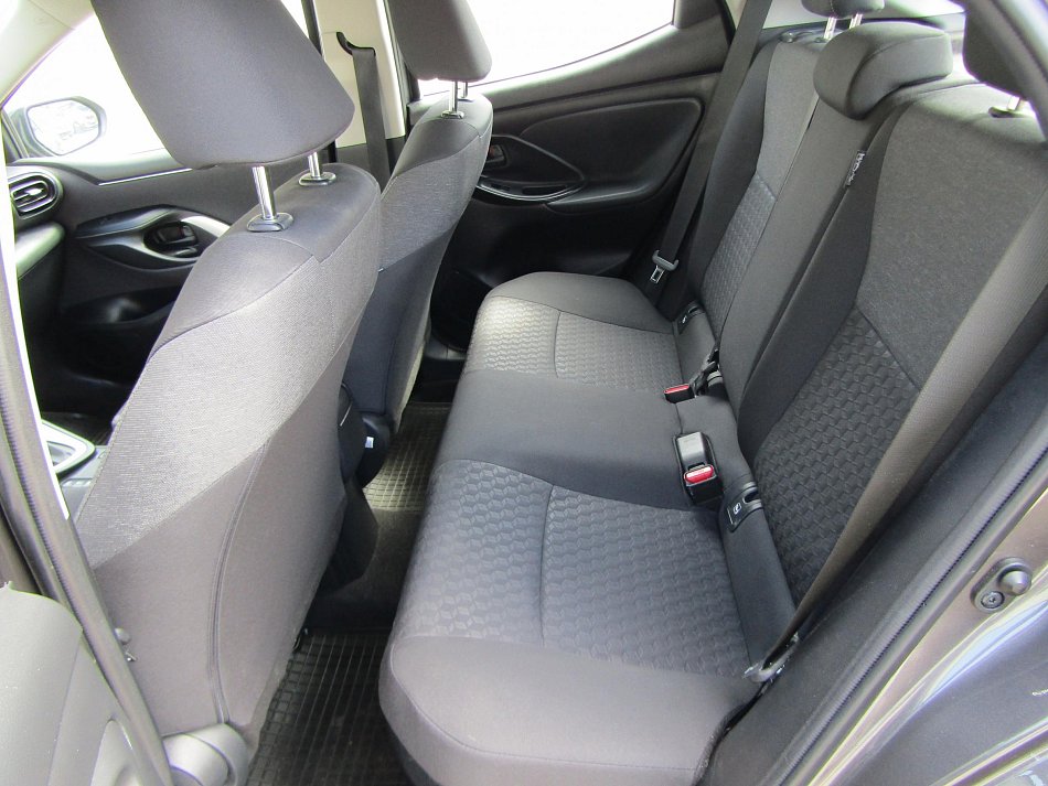 Mazda 2 1.5 VVFi  hybrid