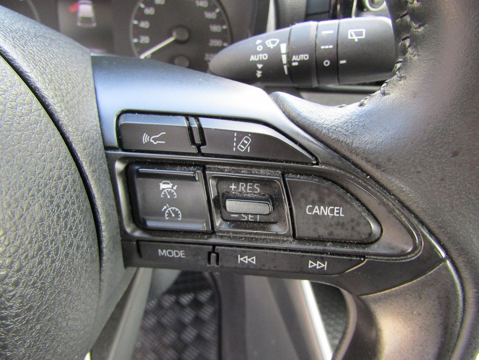 Mazda 2 1.5 VVFi  hybrid