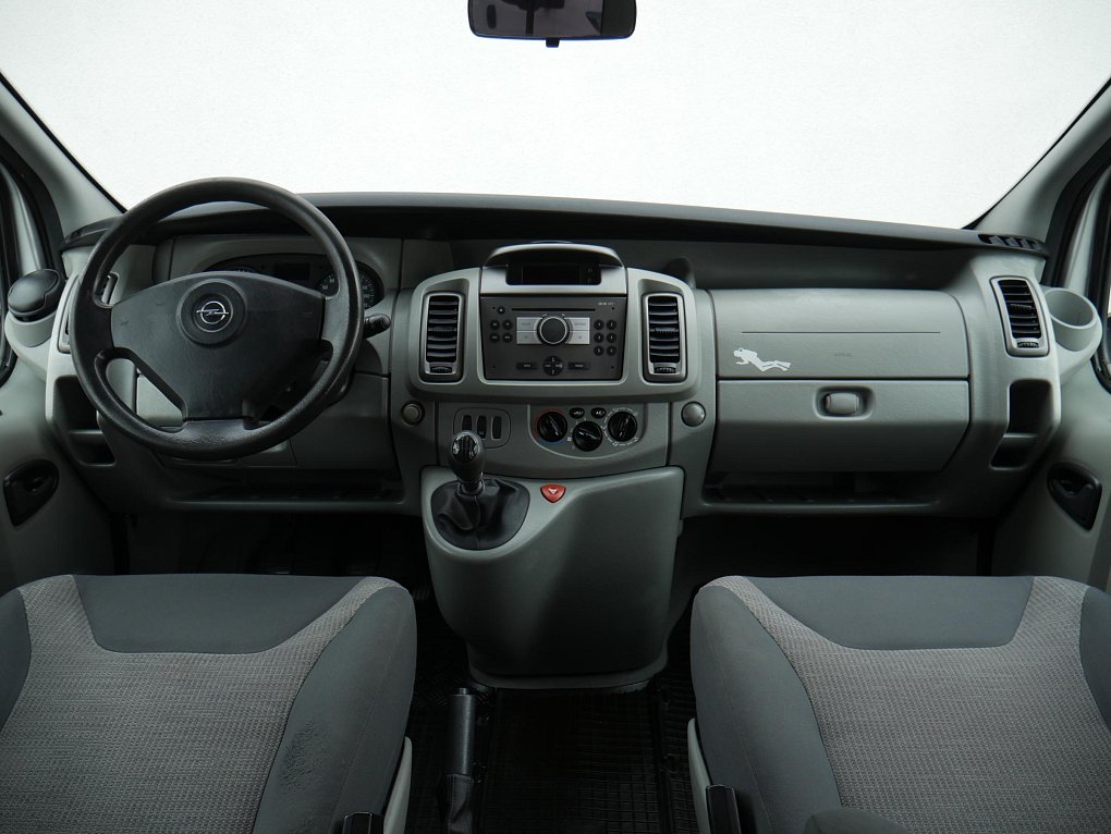 Opel Vivaro 2.0CDTi Tour 5míst