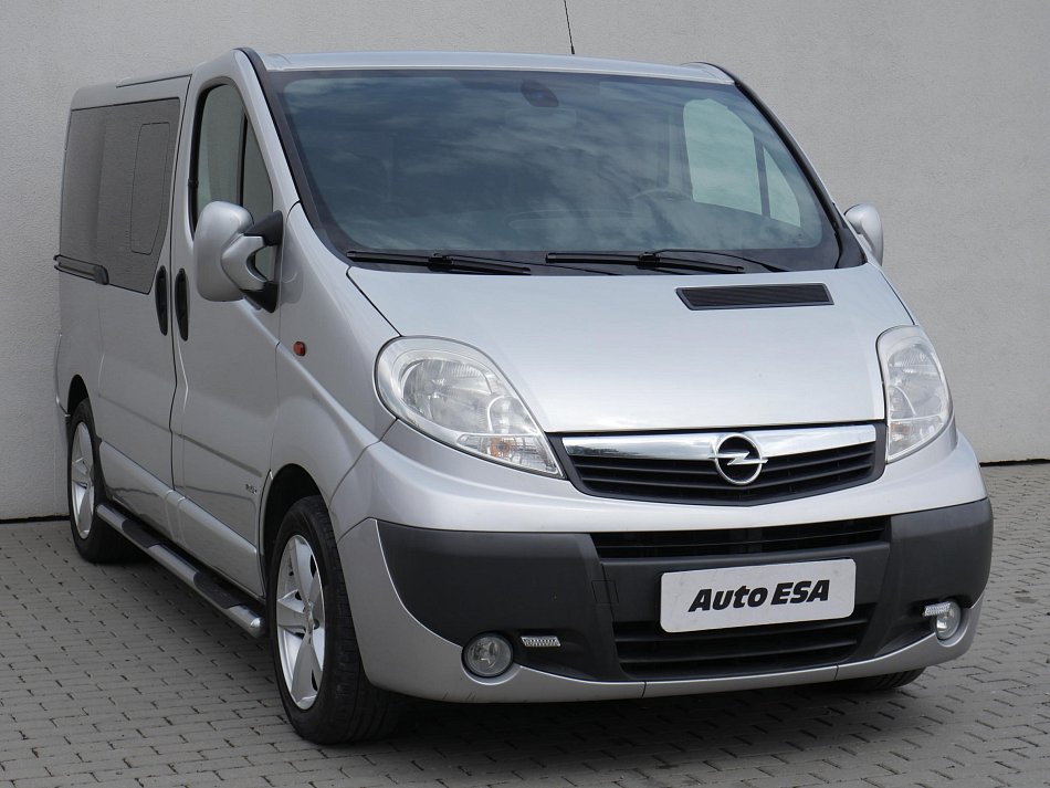 Opel Vivaro 2.0CDTi Tour 5míst