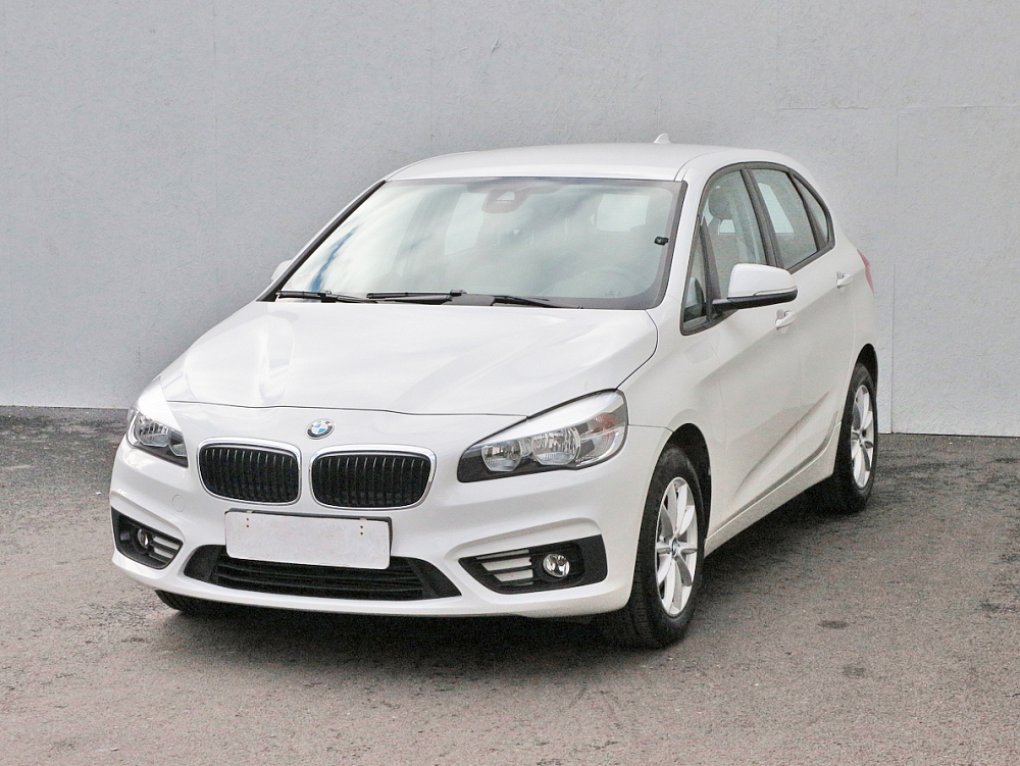 BMW Řada 2 1.5i 