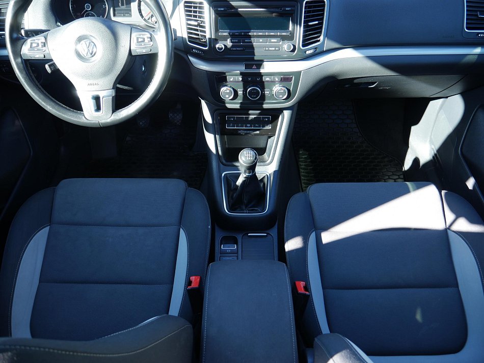 Volkswagen Sharan 2.0TDi 