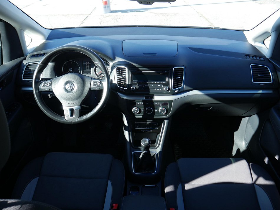 Volkswagen Sharan 2.0TDi 