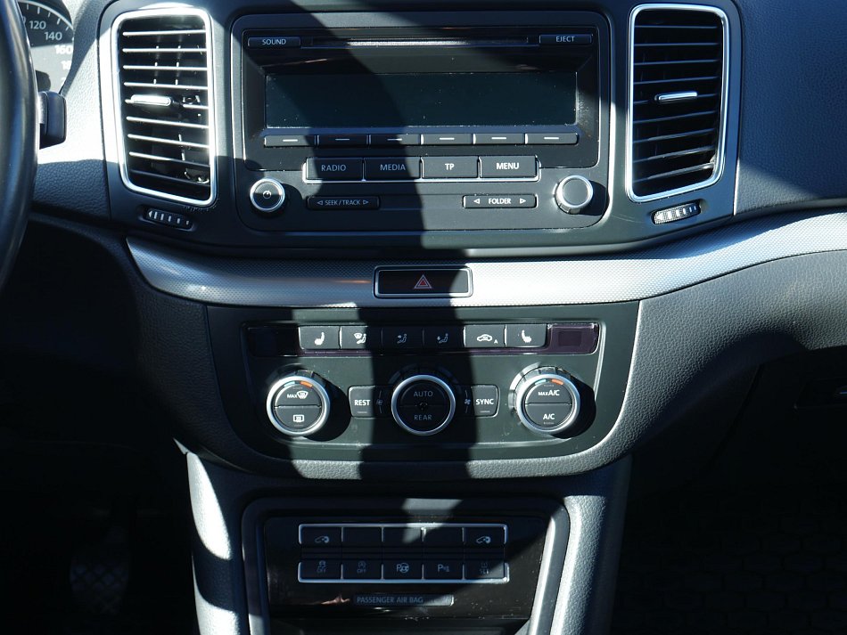 Volkswagen Sharan 2.0TDi 