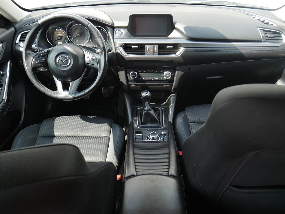 Mazda 6 2.2 D 