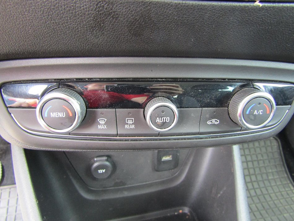 Opel Crossland X 1.2T Innovation