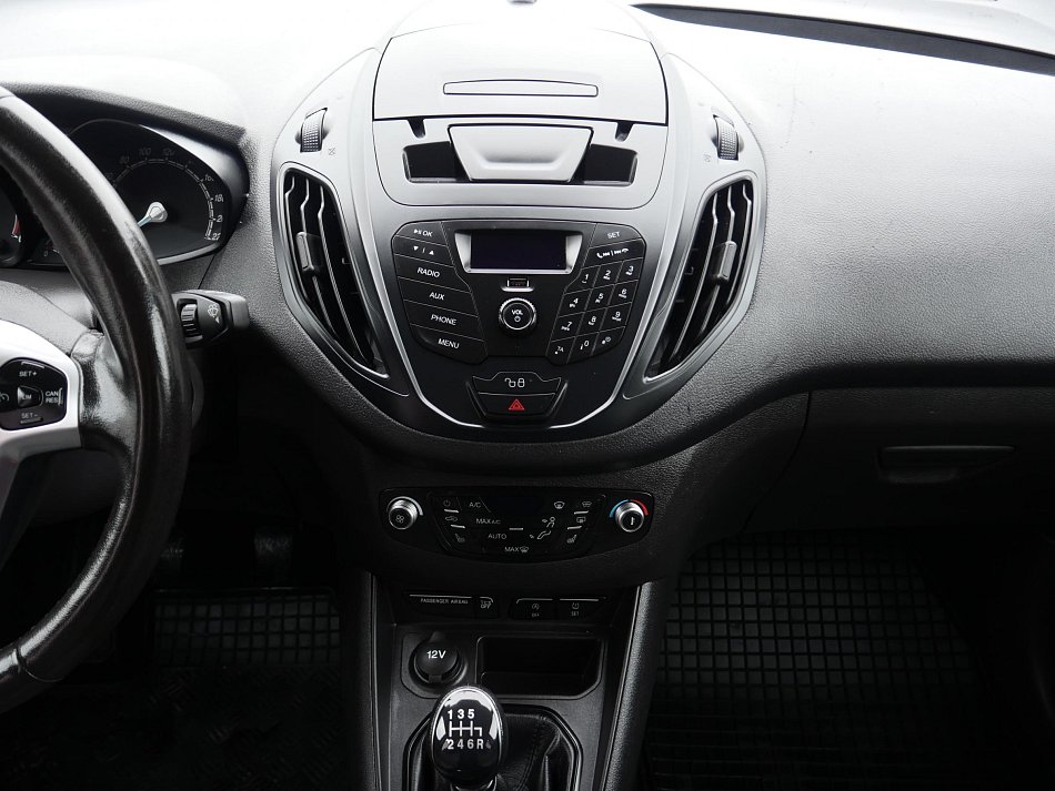 Ford Tourneo Courier 1.5TDCi 