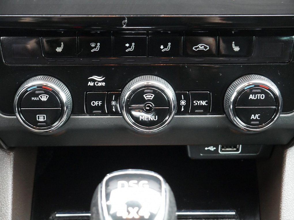 Škoda Octavia III 2.0TDi  4x4