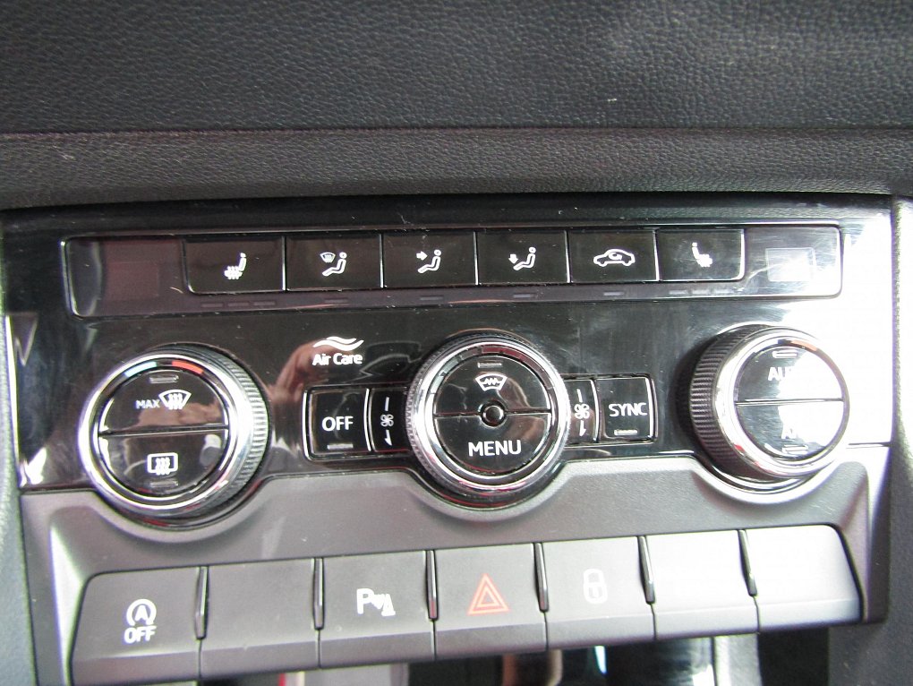 Škoda Karoq 1.5 TSi Soleil 4x4