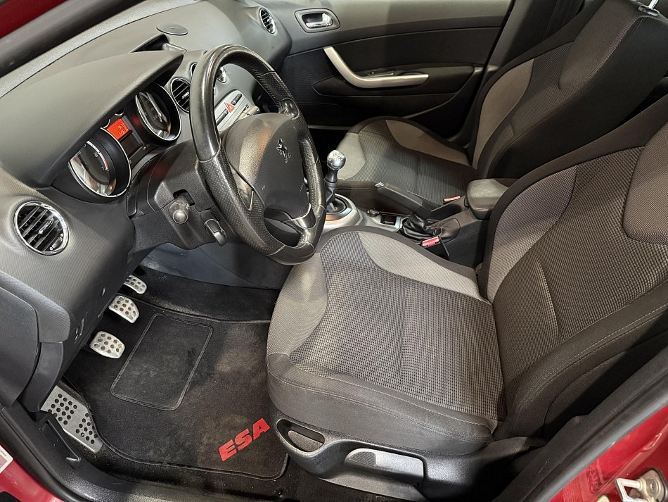 Peugeot 308 1.6i 