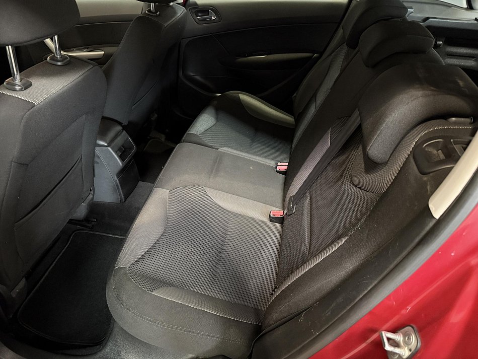 Peugeot 308 1.6i 